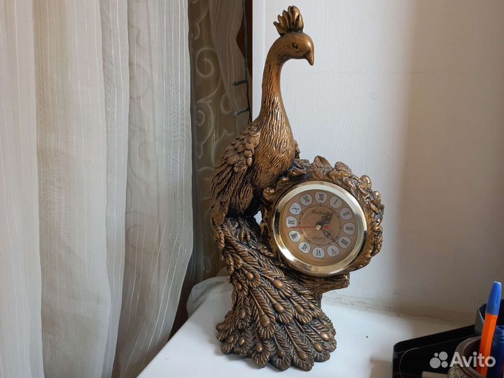 Часы сувенир статуэтка 37 см на батарейках