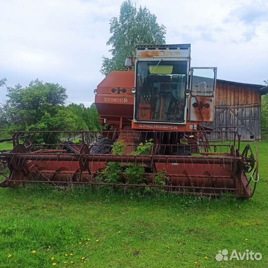 Разбрасыватель соломы Енисей 1200, 1994