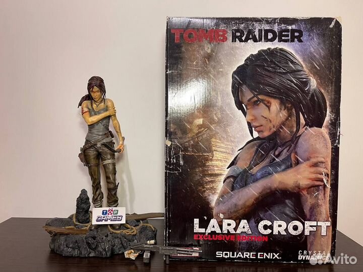 Tomb Raider: Lara Croft Survivor Statue Ex