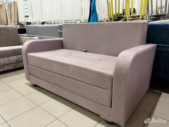 Диван чебурашка