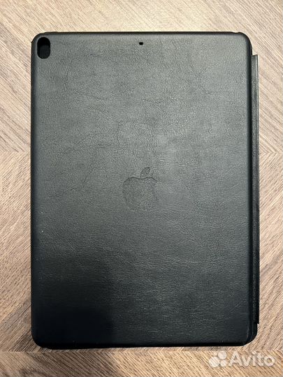 Оригинальный кожаный чехол на iPad PRO 2017