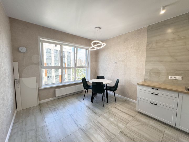 2-к. квартира, 65 м², 15/19 эт.