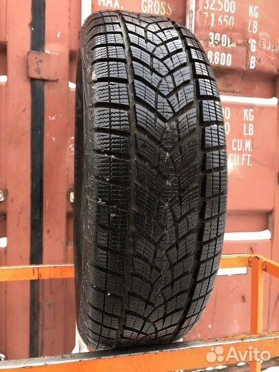 Goodyear UltraGrip Performance SUV Gen-1 225/65 R17