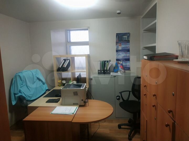 Офис с отдельным входом, 198.5 м²