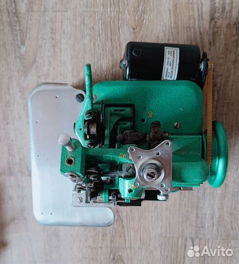 Оверлок Yamata GN 1-2D