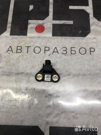 Датчик удара передний правый Infiniti Fx35 S51 3.5