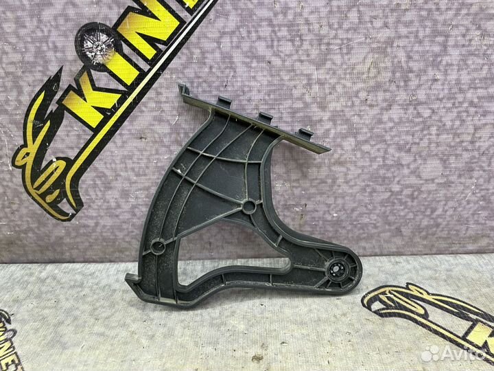 Направляющая бардачка Astra h Астра Н