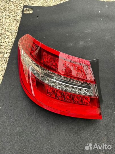 Фонарь задний левый правый Mercedes W212