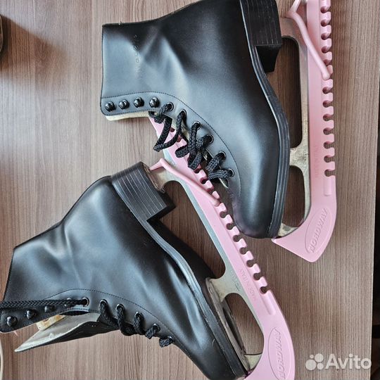 Коньки фигурные