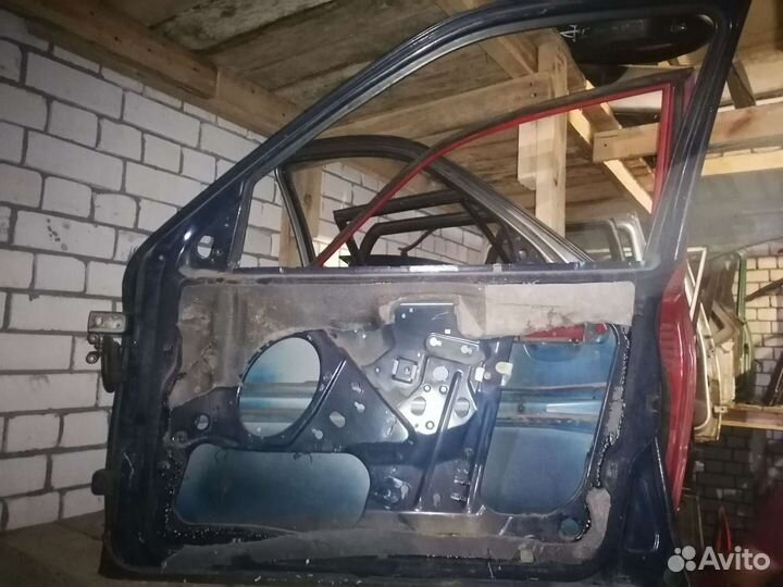 Дверь передняя правая Ford mondeo 2