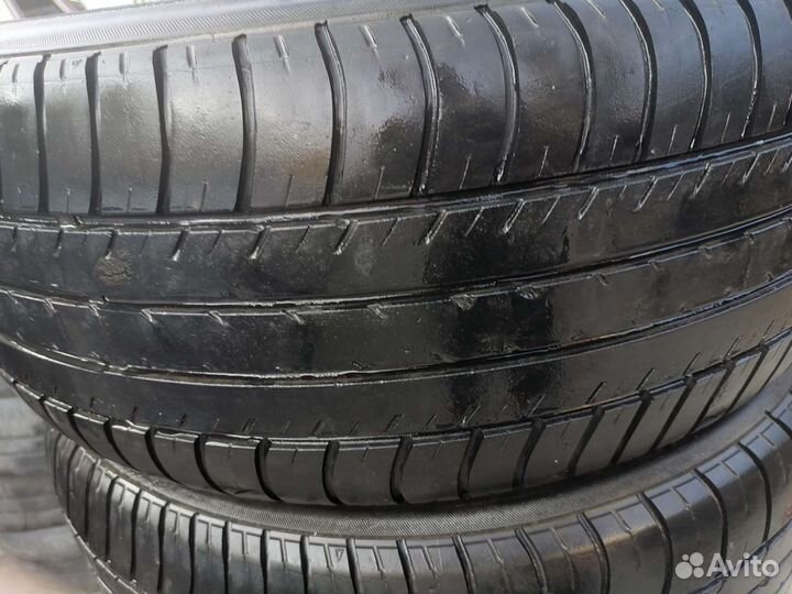 Yokohama dB Decibel E70B 215/55 R17