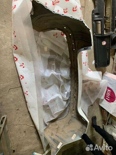 Продам задний бампер