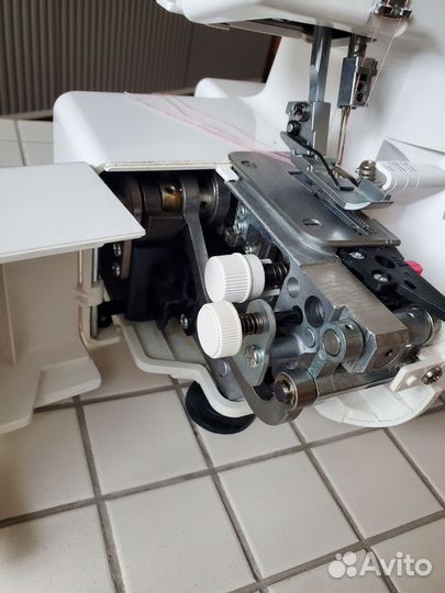 Оверлок janome 210d