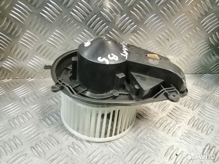 Моторчик отопителя Volkswagen Passat B5