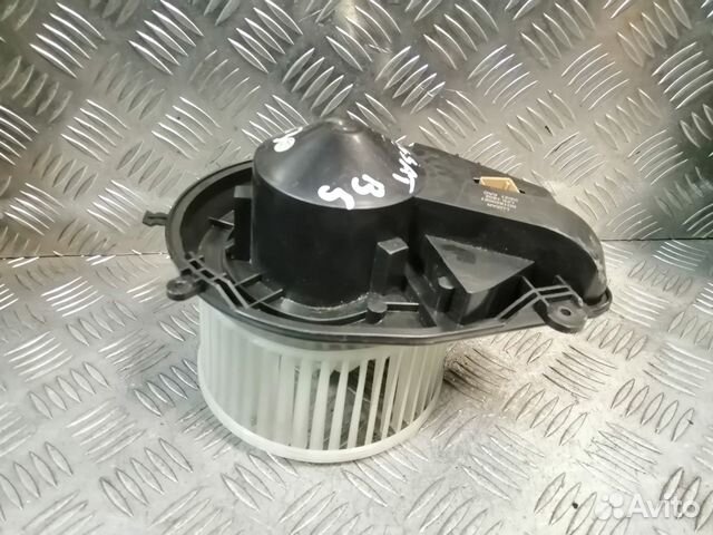 Моторчик отопителя Volkswagen Passat B5