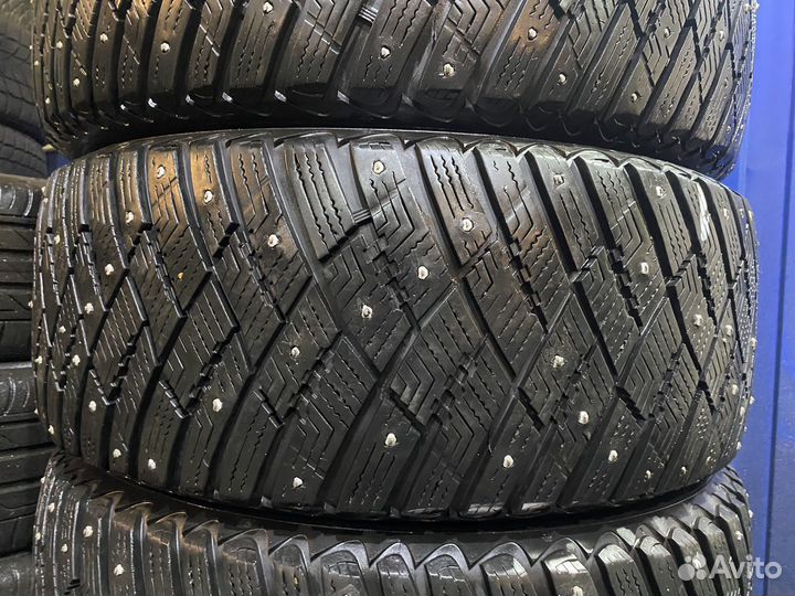 Goodyear Ultragrip Ice Arctic 235/55 R17 103T