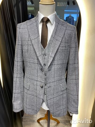 Твидовый мужской костюм тройка