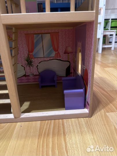 Домик кукольный