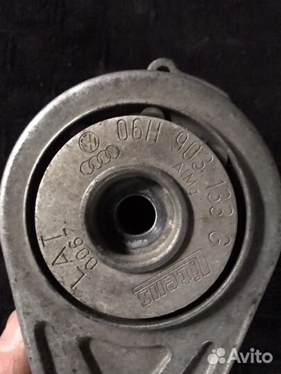 Ролик натяжной приводного ремня.Ауди