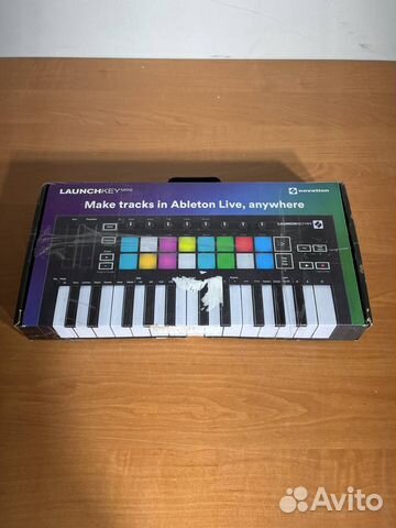 Midi клавиатура novation LaunchKey Mini