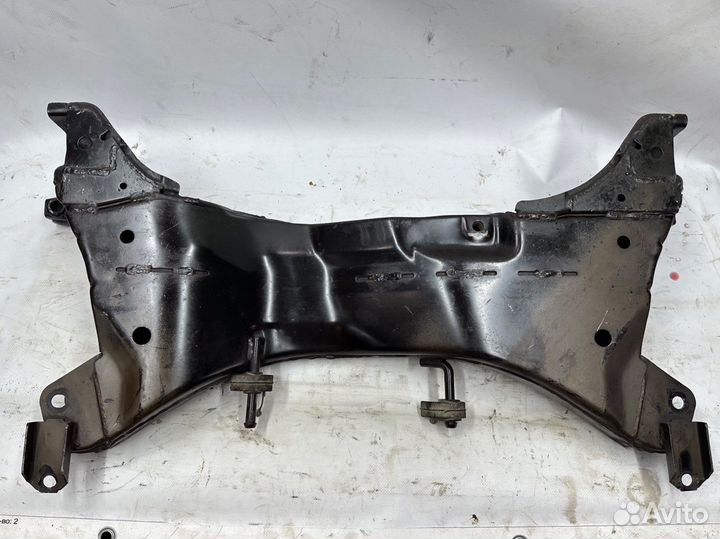 Подрамник передний lancer 9