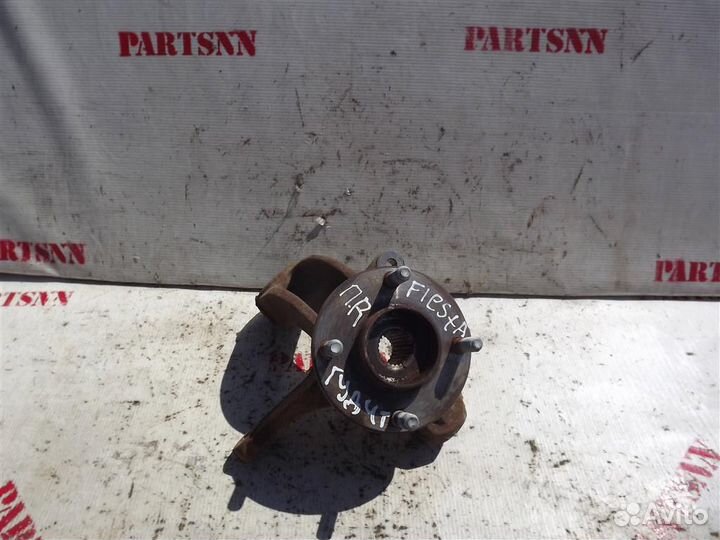 Кулак передний правый Форд Фиеста