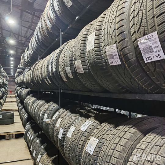 Goodyear Vector 4Seasons 215/45 R17 91L