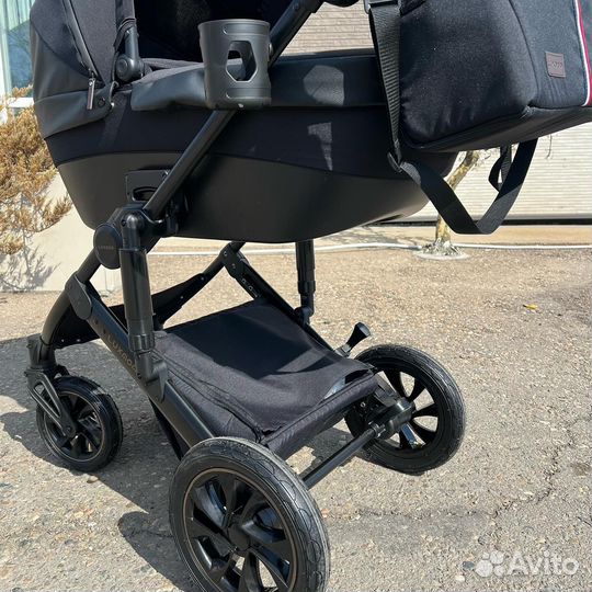 Коляска 2 в 1 Luxmom 808