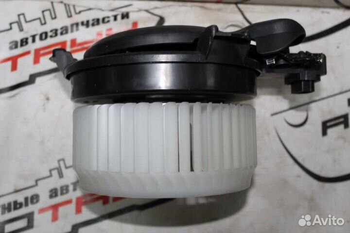 Моторчик печки honda civic FB2 FB4 FB6 FB8 левый р