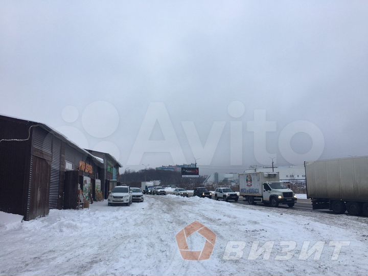Торгово - выставочное помещение с парковкой