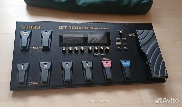 Гитарный процессор boss GT 100