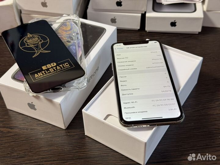 iPhone Xs, 64 ГБ