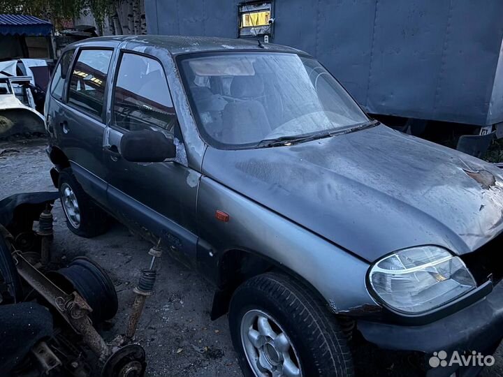 Разбор Chevrolet Niva