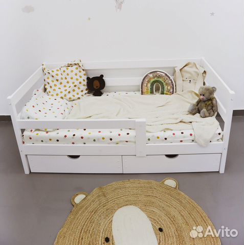 Детская кровать из массива дерева