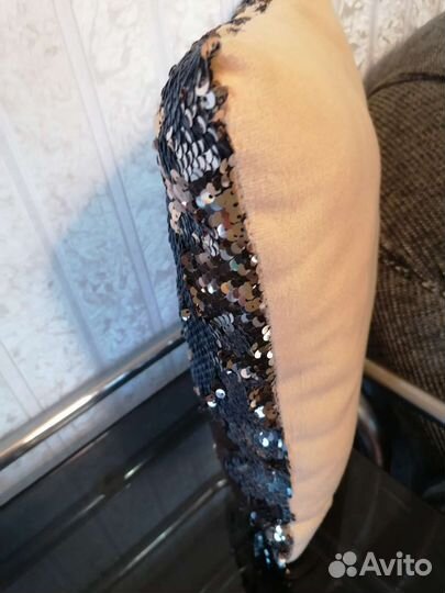 Подушки(перо),декоративные подушки