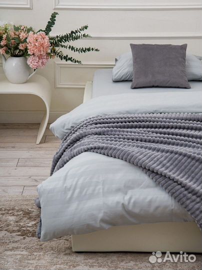 Кровать новая. цена за полный комплект