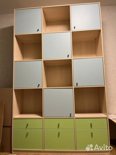 Кровать двухъярусная и шкаф в детскую б/у