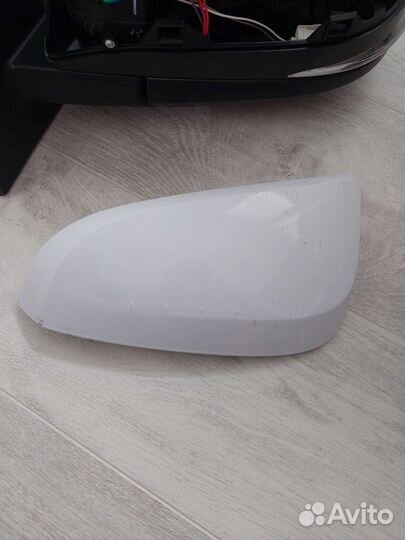 Продается зеркало боковое toyota RAV 4 CA40