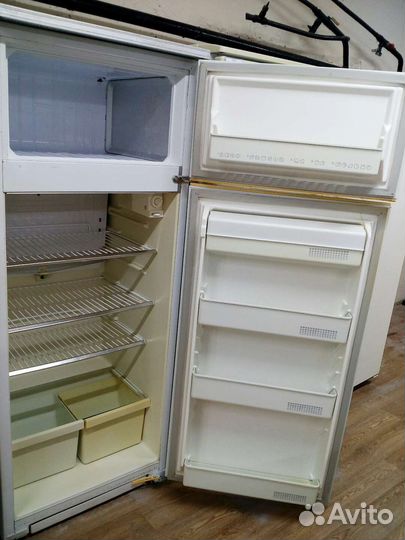 Холодильник 