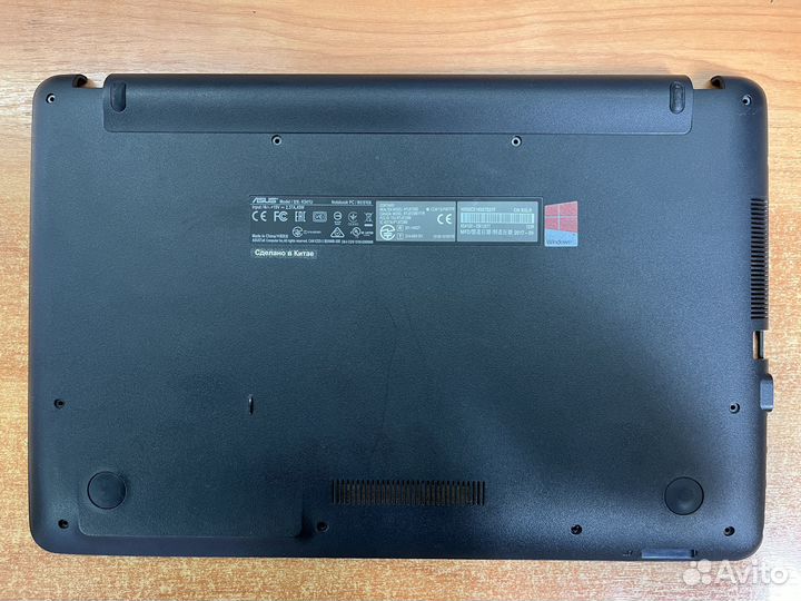 Ноутбук Asus K541UV в разборе, плата мертвая