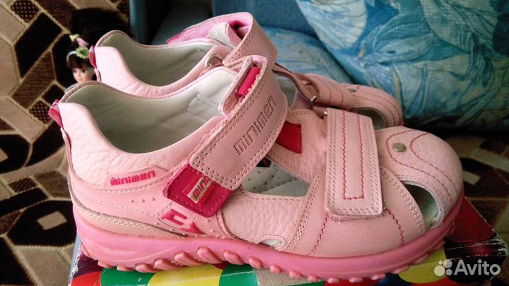 Продам обувь для девочки
