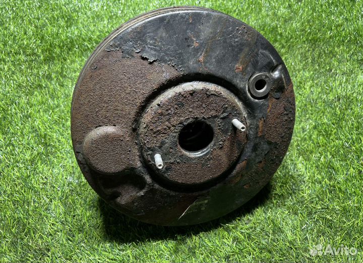 Вакуумный усилитель тормозов Volkswagen Touran