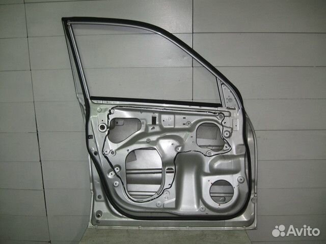 Дверь передняя левая Сузуки Гранд Витара 2