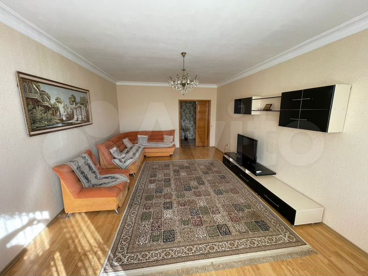 2-к. квартира, 120 м², 11/11 эт.