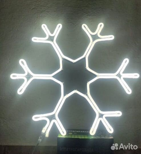 Снежинки из гибкого неона