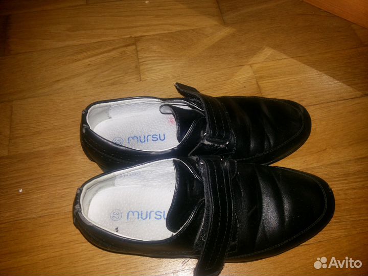 Продаю детские школьные туфли