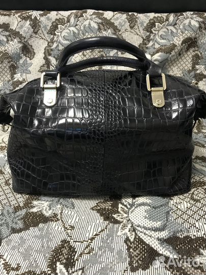 Продам сумку женскую синюю Кожаную