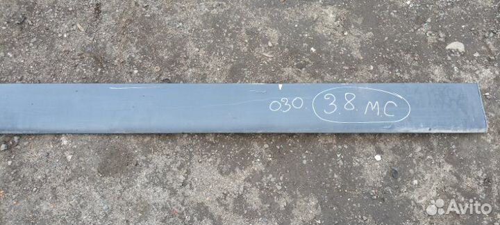 Защитный профиль правый Man Tga Tgs