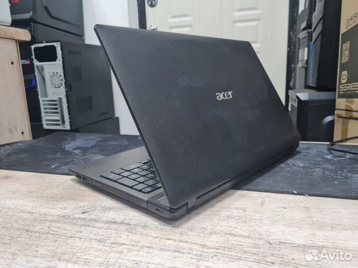 Ноутбук Acer i3-2330m, 4 GB, GT 520M