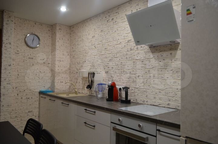 3-к. квартира, 65 м², 4/9 эт.